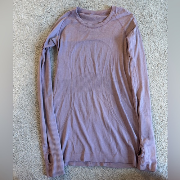 LuluLemon long sleeve swiftly tech - Picture 1 of 2